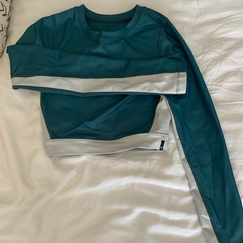 Limited Edition True Religion women’s activewear